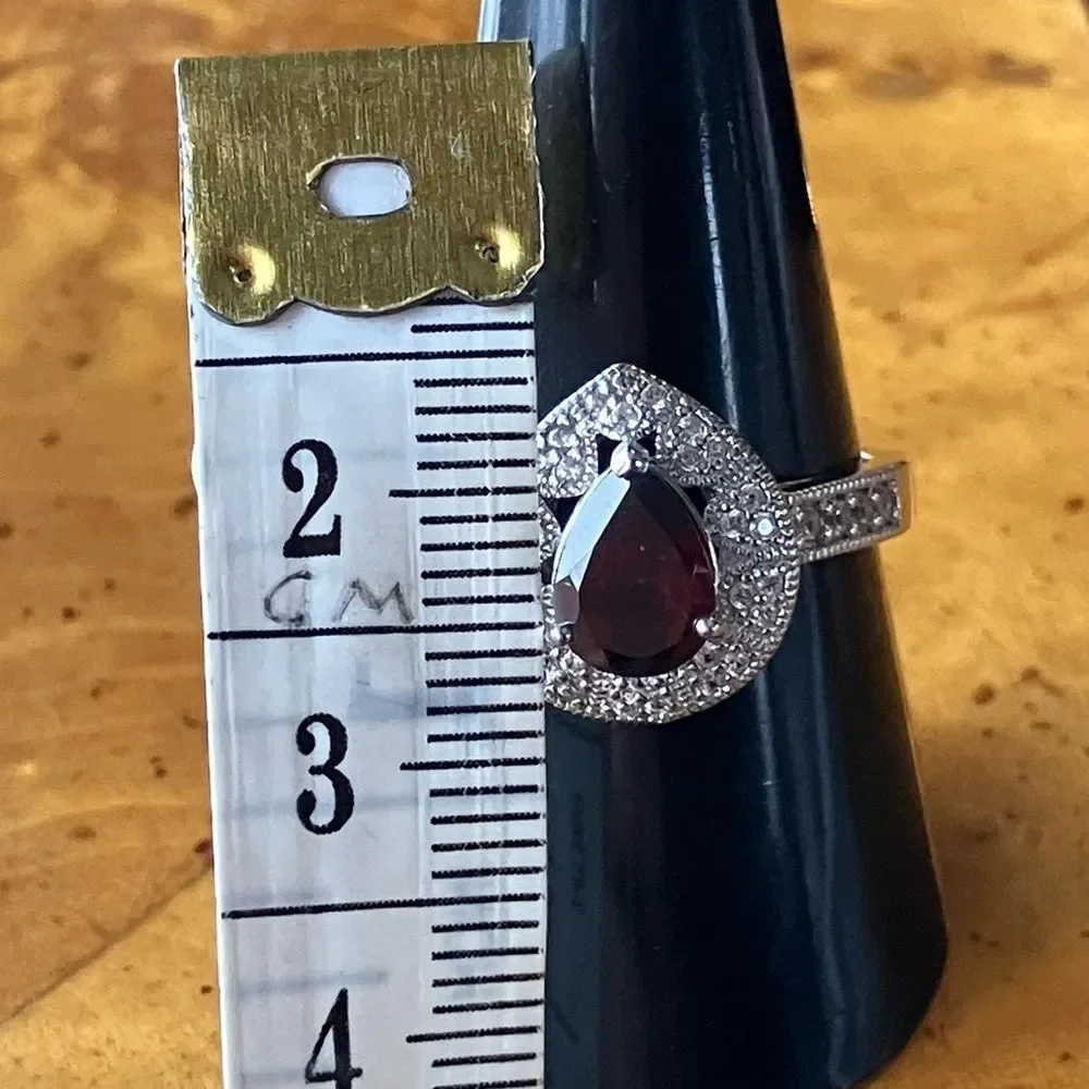 Vermelho Red Garnet Sterling Silver Ring Size 9